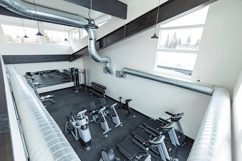 Brand New Upscale Home- Best Location! 와이트피쉬 외부 사진
