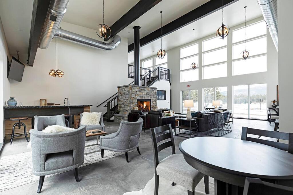 Brand New Upscale Home- Best Location! 와이트피쉬 외부 사진