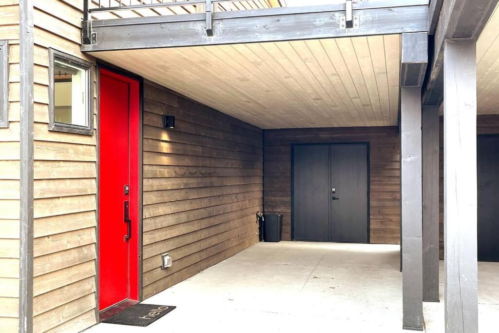 Brand New Upscale Home- Best Location! 와이트피쉬 외부 사진