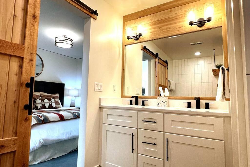 Brand New Upscale Home- Best Location! 와이트피쉬 외부 사진