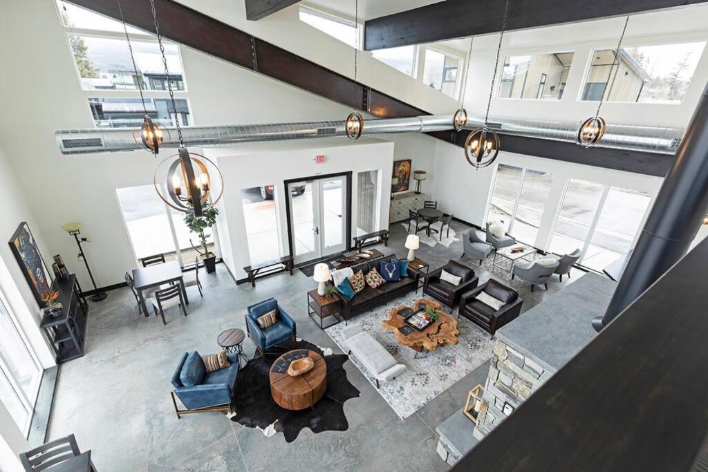 Brand New Upscale Home- Best Location! 와이트피쉬 외부 사진